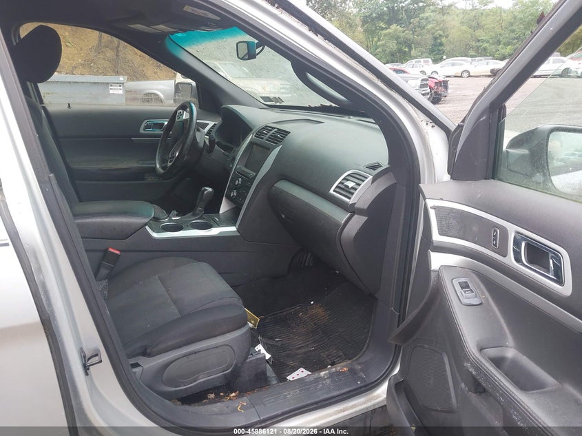 2011 FORD EXPLORER auction photo 5