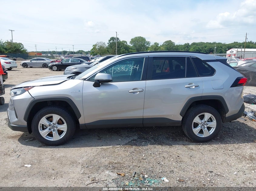 TOYOTA RAV4 HYBRID - zdjęcie 15