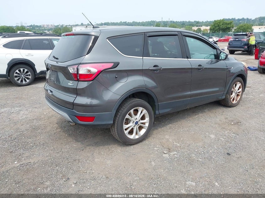2017 FORD ESCAPE auction photo 4