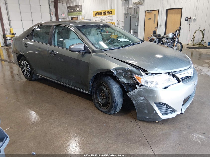 2014 TOYOTA CAMRY auction photo 1
