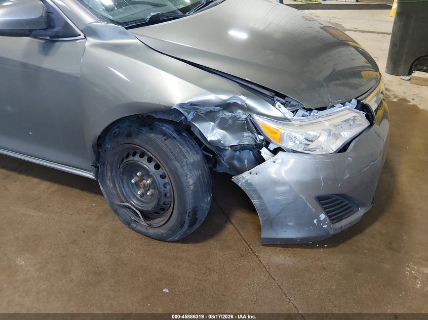 2014 TOYOTA CAMRY auction photo 6