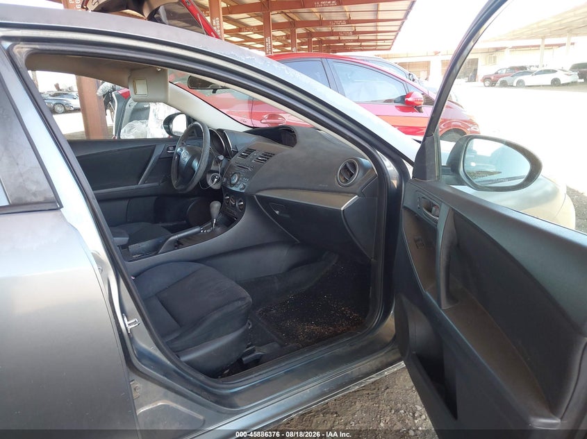 MAZDA MAZDA3 2012 VIN JM1BL1UG0C1542890