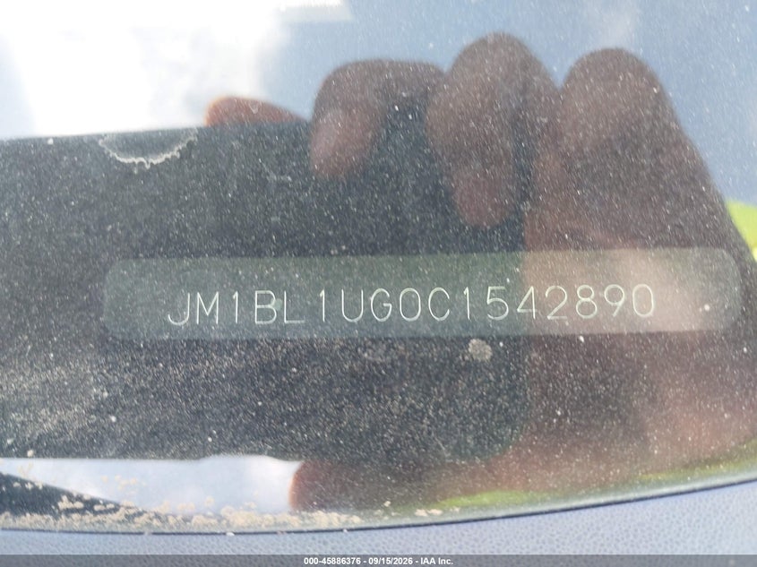 MAZDA MAZDA3 2012 VIN JM1BL1UG0C1542890