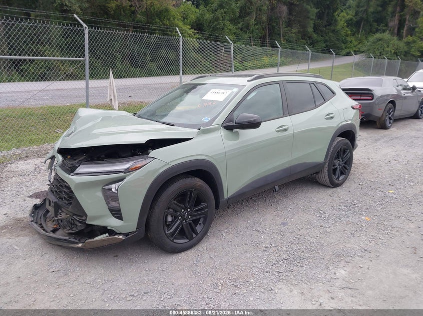 2025 CHEVROLET TRAX auction photo 2