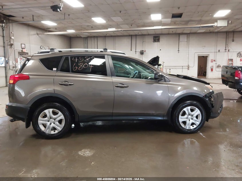 TOYOTA RAV4 - zdjęcie 13