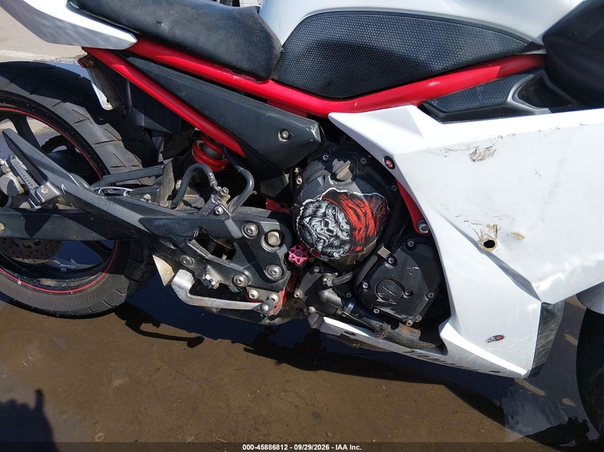 YAMAHA FZ6 2013