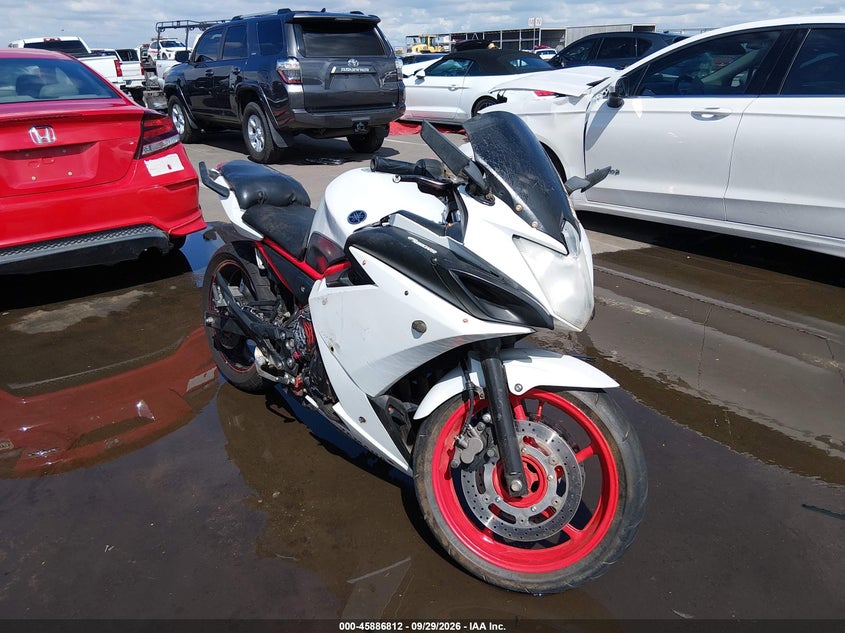 2013 Yamaha FZ6 R