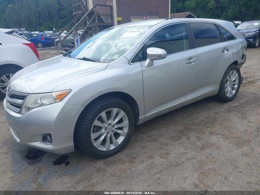 2014 TOYOTA VENZA auction photo 2