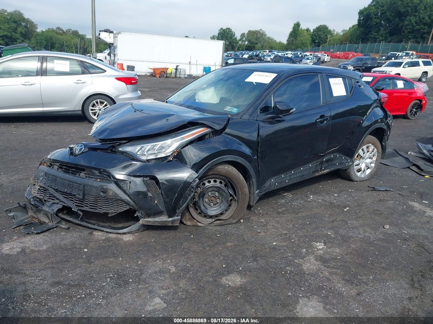 TOYOTA C-HR - zdjęcie 2