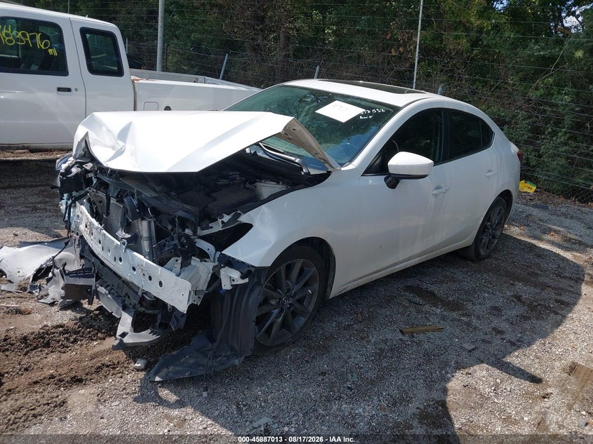 2018 MAZDA MAZDA3 auction photo 2