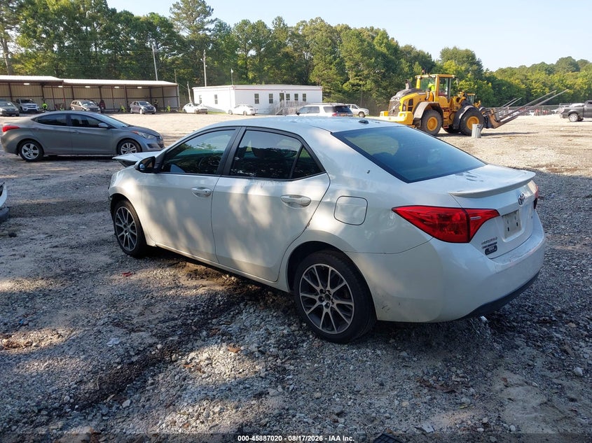 2017 TOYOTA COROLLA auction photo 3