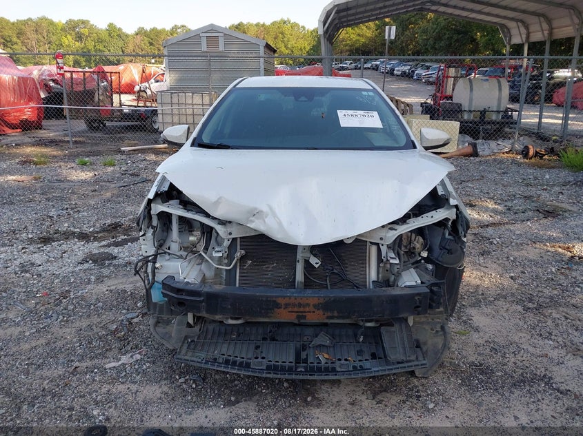 2017 TOYOTA COROLLA auction photo 6