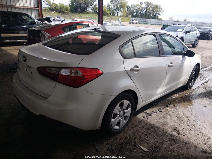 2015 KIA FORTE auction photo 4