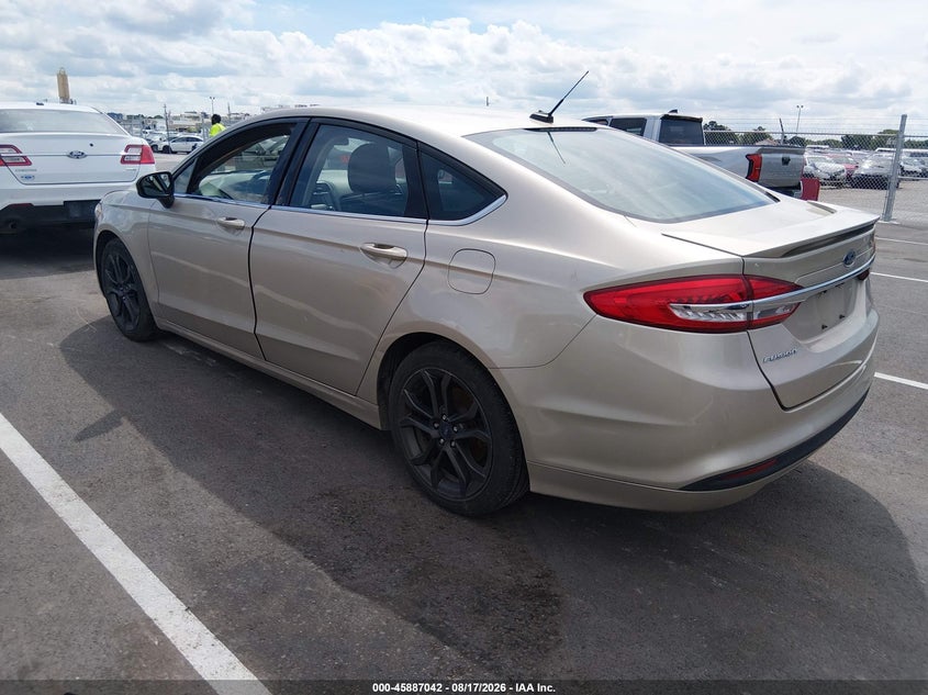 2018 Ford Fusion, Right Front, IAAI, VIN 3FA6P0G72JR136551 — photo 2