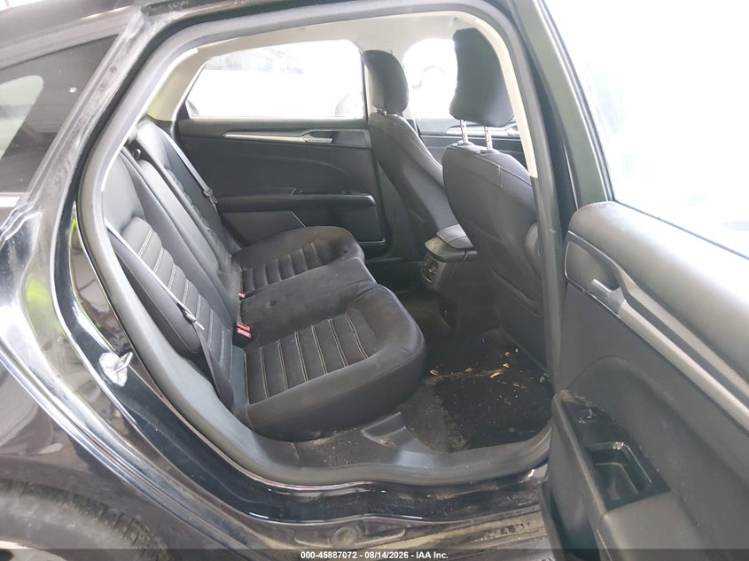 2015 FORD FUSION auction photo 8