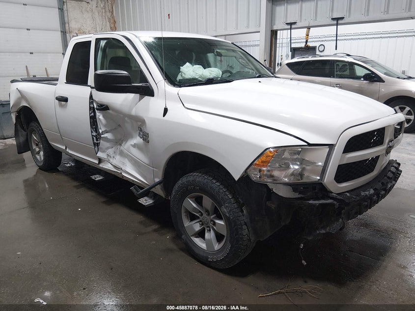 Vin: 1c6rr7fg0hs778011, lot: 46386112, ram 1500 express  4x4 6'4 box 20171