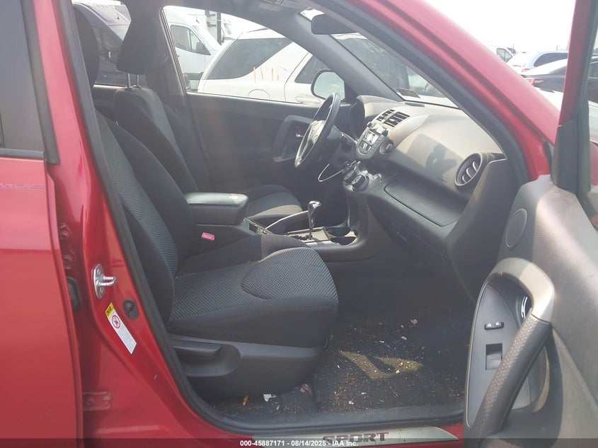 2010 TOYOTA RAV4 auction photo 5