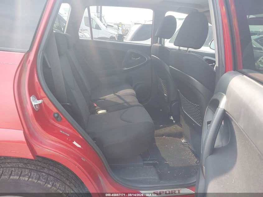 2010 TOYOTA RAV4 auction photo 8