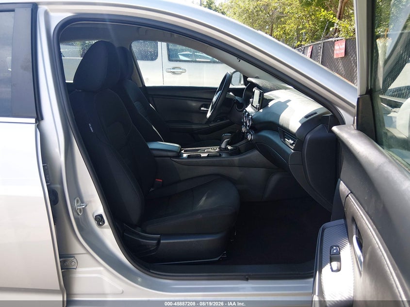 2023 NISSAN SENTRA auction photo 5