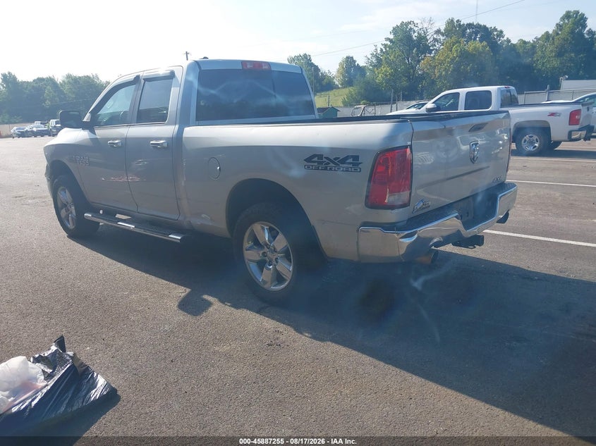 2016 RAM 1500 auction photo 3