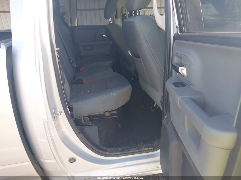 2016 RAM 1500 auction photo 8