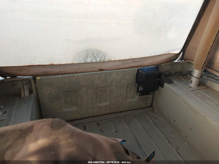 1992 JEEP WRANGLER / YJ auction photo 8