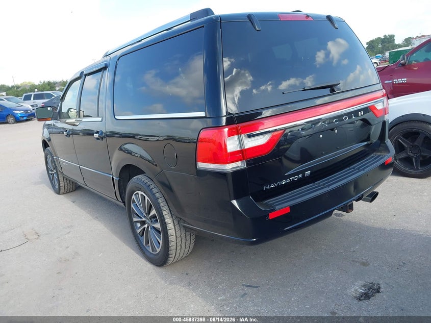 2017 LINCOLN NAVIGATOR L auction photo 3
