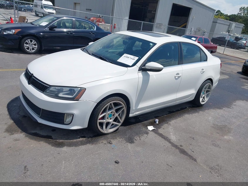 2013 VOLKSWAGEN JETTA auction photo 2