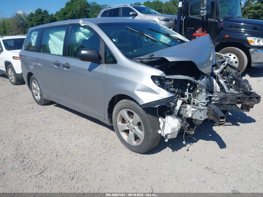 TOYOTA SIENNA
