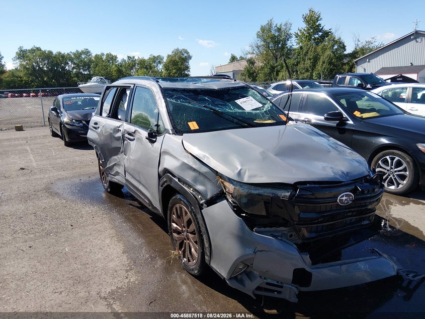 2025 SUBARU FORESTER auction photo 1