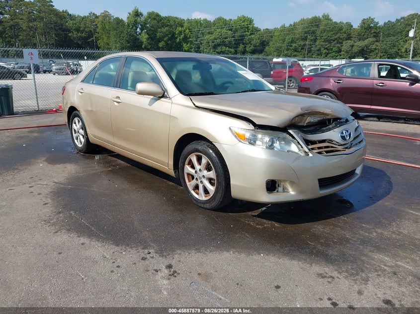2011 TOYOTA CAMRY auction photo 1