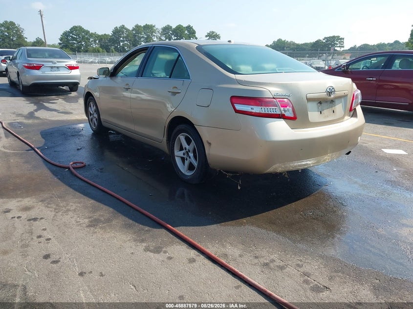2011 TOYOTA CAMRY auction photo 3