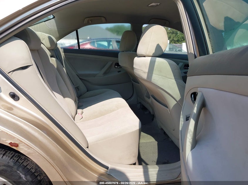 2011 TOYOTA CAMRY auction photo 8