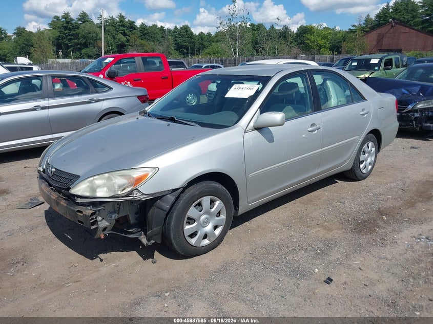 2004 Toyota Camry, Front End, IAAI, VIN 4T1BE32K44U355368 — photo 2