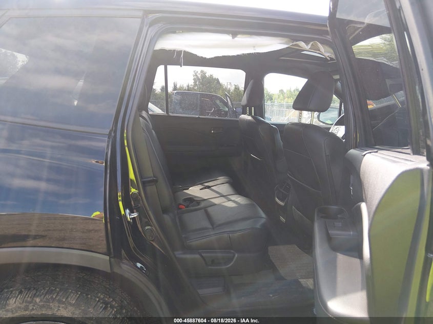 HONDA PASSPORT 2019 VIN 5FNYF8H59KB010580