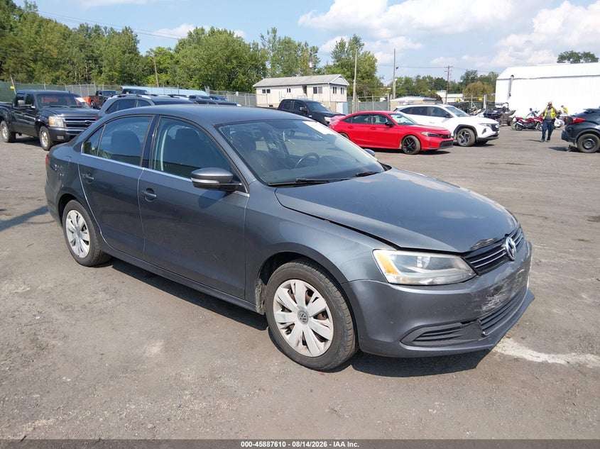2013 VOLKSWAGEN JETTA auction photo 1