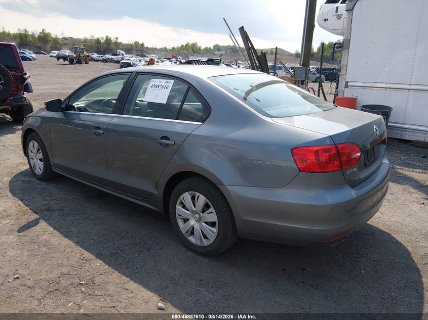 2013 VOLKSWAGEN JETTA auction photo 3