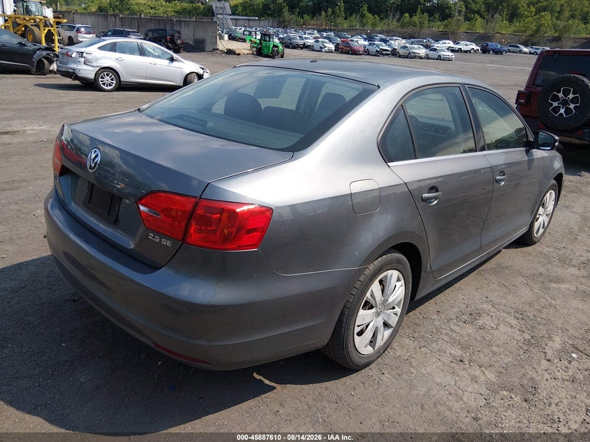 2013 VOLKSWAGEN JETTA auction photo 4