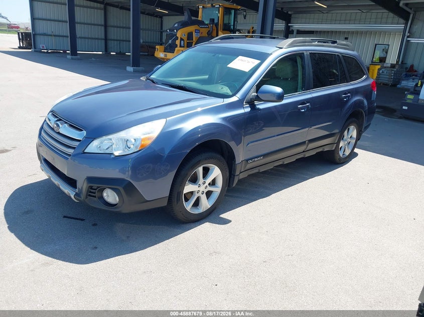2013 SUBARU OUTBACK auction photo 2