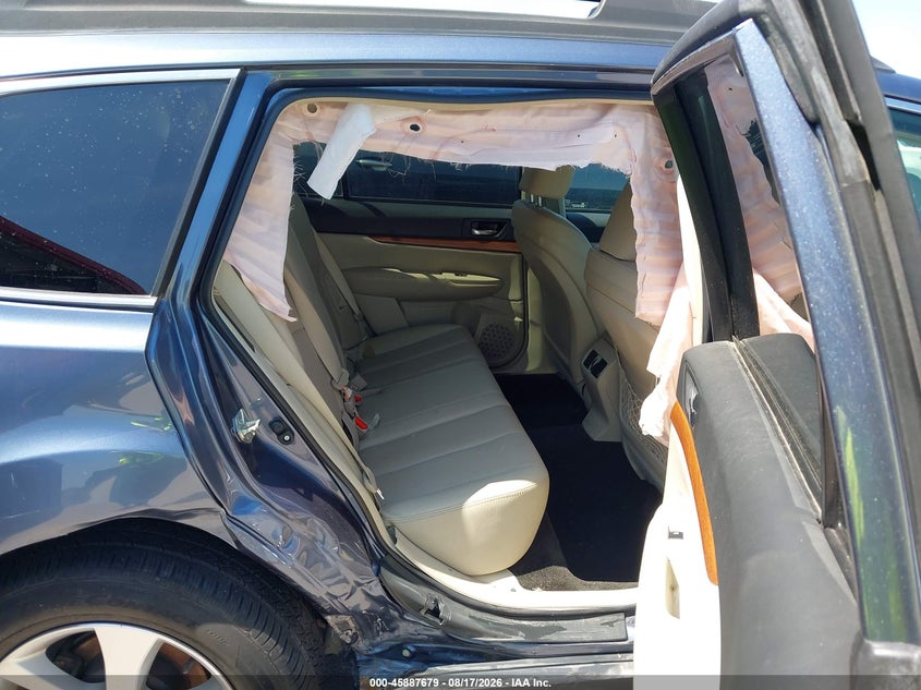 2013 SUBARU OUTBACK auction photo 8