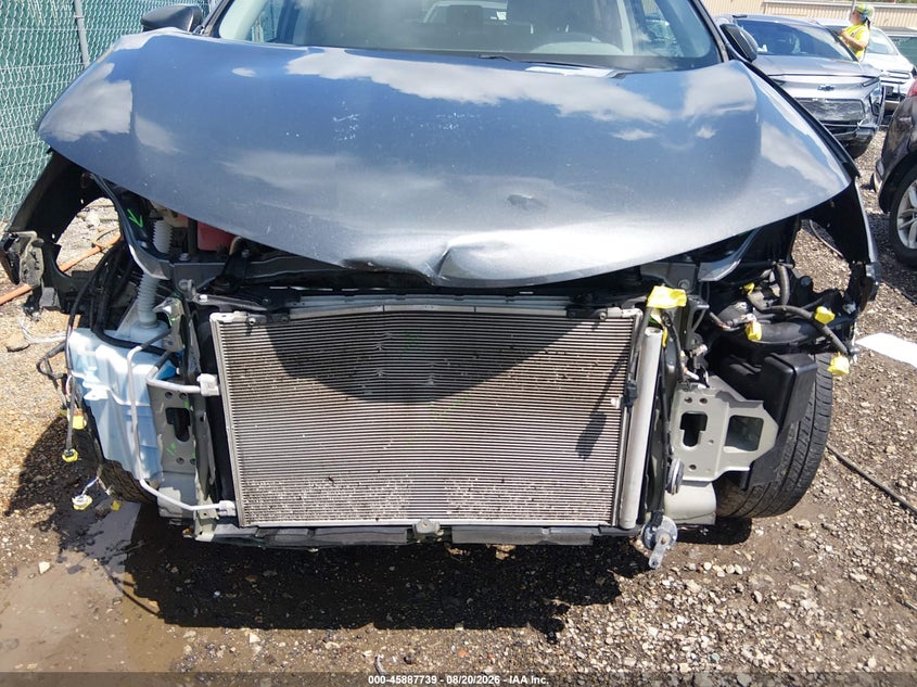 2018 TOYOTA RAV4 auction photo 6