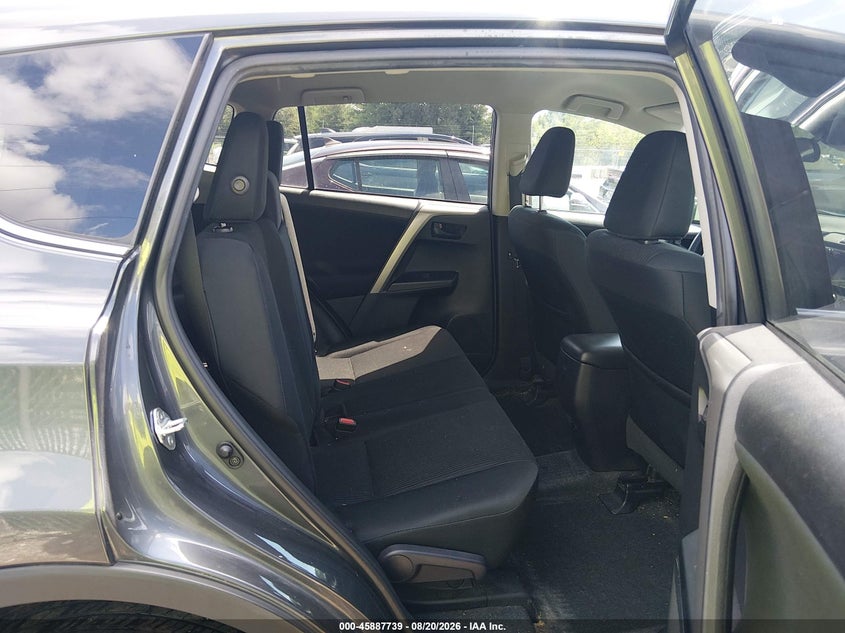 2018 TOYOTA RAV4 auction photo 8