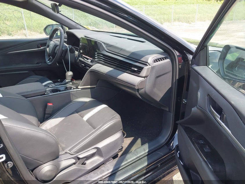 2026 TOYOTA CAMRY auction photo 5
