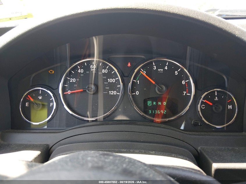 2011 JEEP LIBERTY auction photo 7