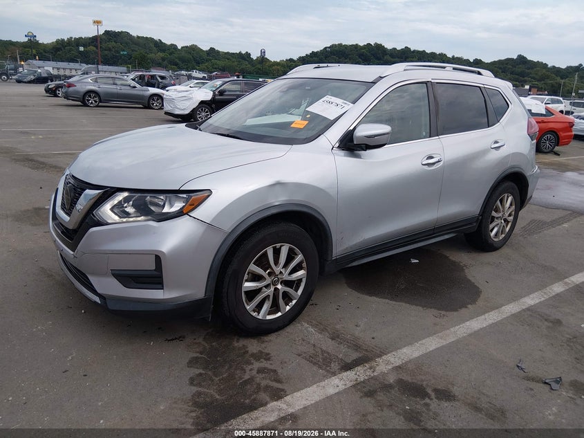2020 Nissan Rogue, Right Front, IAAI, VIN KNMAT2MT0LP507603 — photo 2