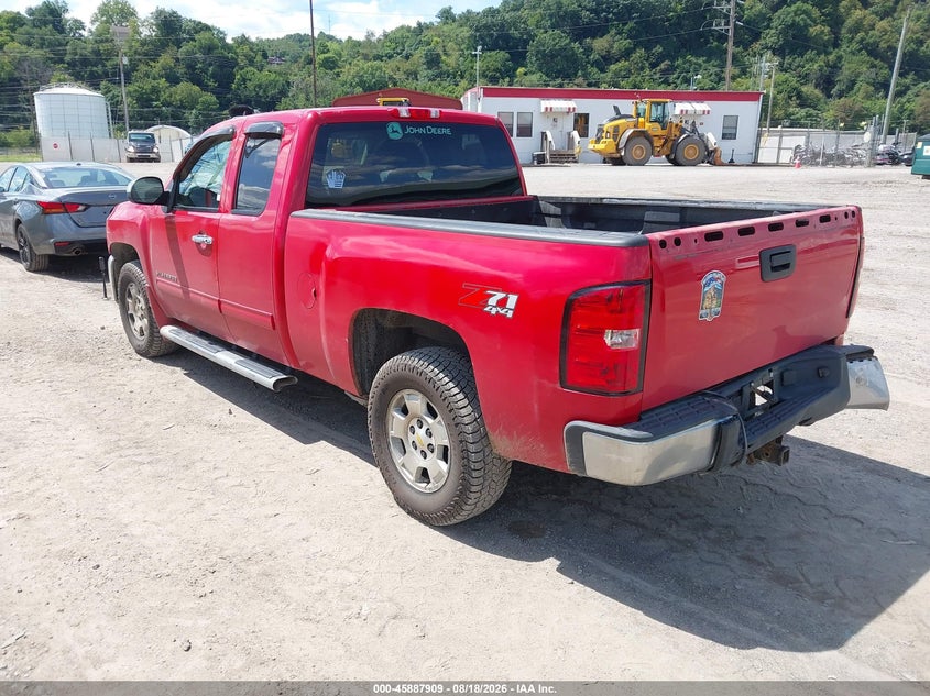 2011 CHEVROLET SILVERADO 1500 auction photo 3