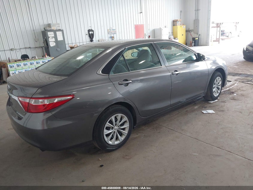 2017 TOYOTA CAMRY auction photo 4