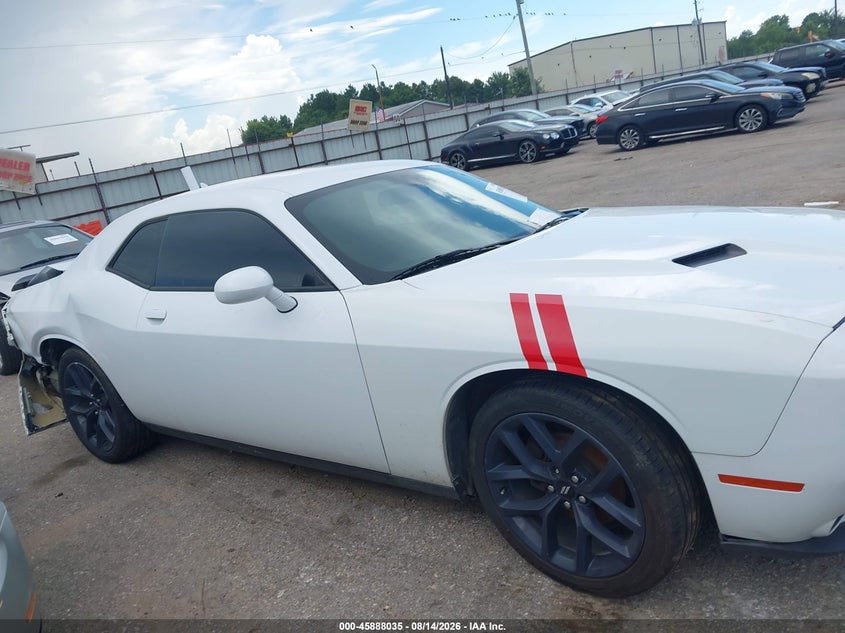 DODGE CHALLENGER - zdjęcie 13