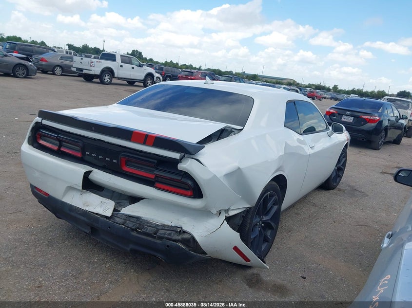 DODGE CHALLENGER - zdjęcie 4