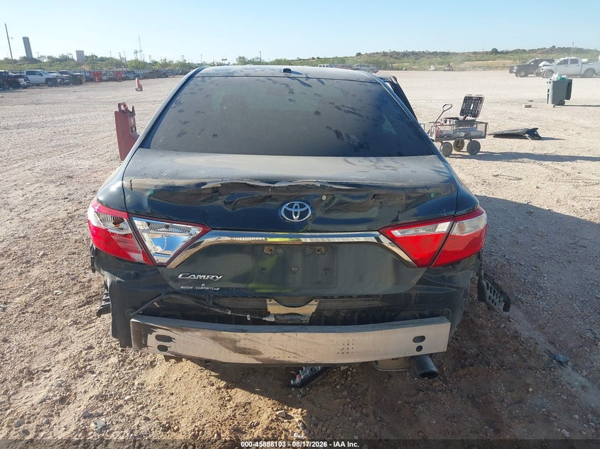 TOYOTA CAMRY - zdjęcie 17